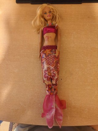 Muñecas Barbie variadas