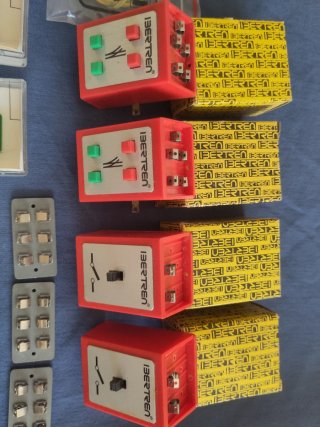 Lote Cuadros Mando, Interruptores y Conectores