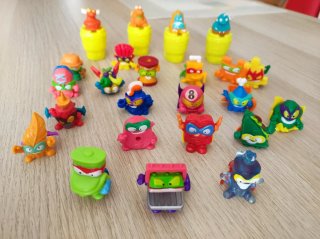 Mini Colección Superthings y Figuras Varias