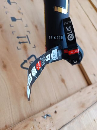 Horquilla SR Suntour Aion EVO 150 29
