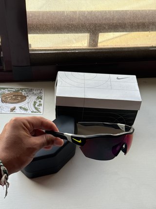 Gafas Nike Deportivas Negras Rojas