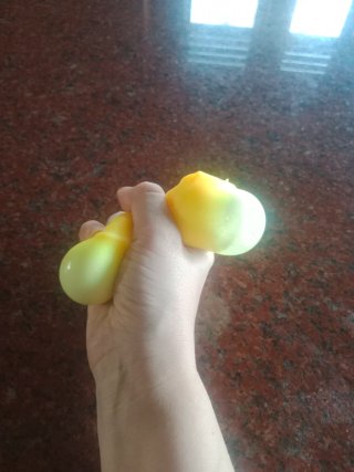 Squishy queso amarillo
