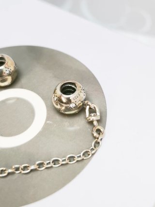 Pulsera de seguridad plata