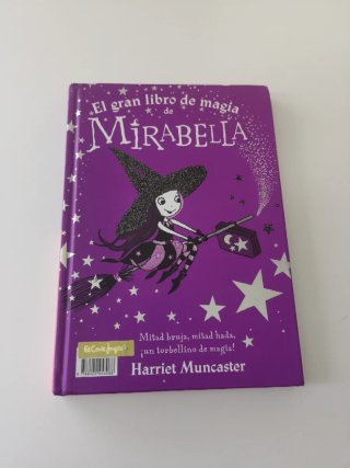 El gran libro de magia de Isadora y Mirabella