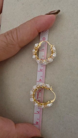 Pendientes Aro Flores Blancas y Dorados Enchape