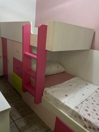 Habitación para niñas, litera + escritorio