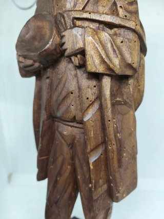 Scultura in legno uomo con cappello