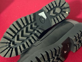 Zapatos Mustang Negros Talla 40