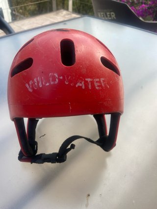 Casco Deportes Acuáticos Rojo