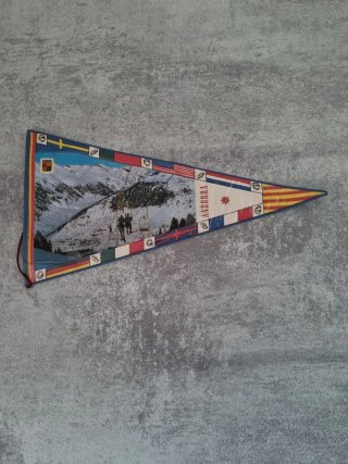 Banderín Andorra Montaña