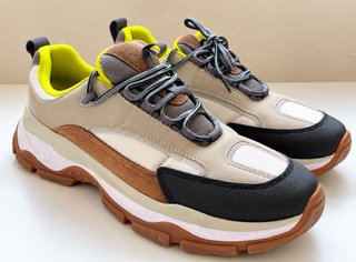 Zapatillas Zara Beige y Marrón