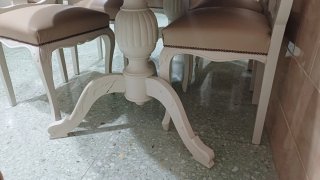Tavolo da pranzo e 6 sedie in legno e pelle