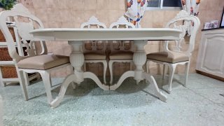 Tavolo da pranzo e 6 sedie in legno e pelle