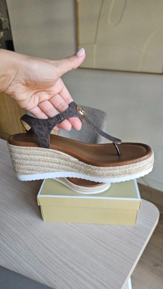 Sandalias Michael Kors Cuña Marrón y Dorado