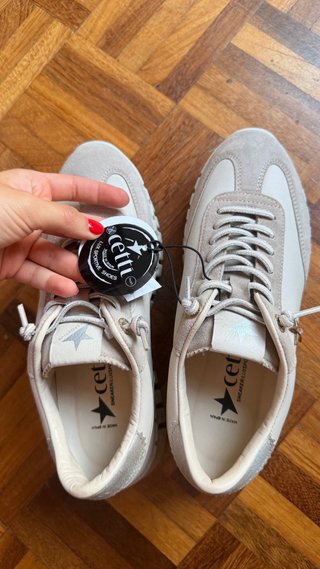 Zapatillas Cetti Beige/Plata sin estrenar