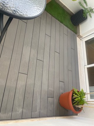 Suelo laminado composite exterior. 15 m2
