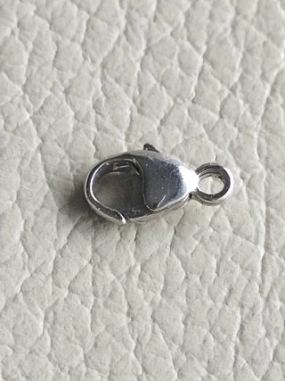 Cierre de oro blanco para pulsera nuevo.