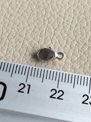 Cierre de oro blanco para pulsera nuevo.