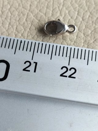 Cierre de oro blanco para pulsera nuevo.