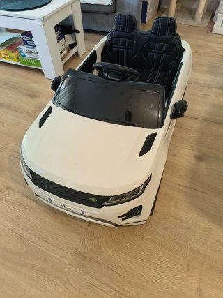 Coche eléctrico niño