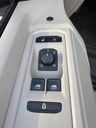 Volkswagen Multivan 2022 por 498€/mes