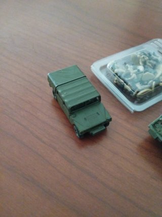 Soldados Micromachines , Hummer y Tanque