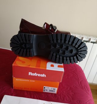 Mocasines Refresh Burdeos Charol Plataforma 41