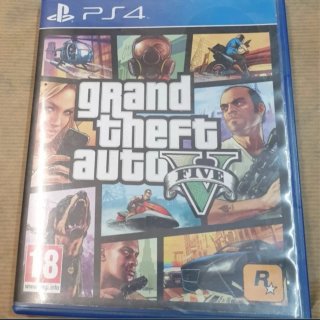 Juego GTA V PS4