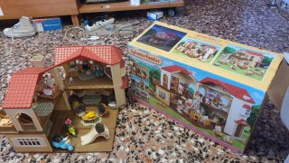 Casa Sylvanian Families con figuras