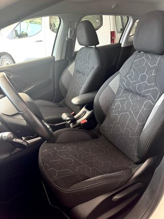 PEUGEOT 2008 1.6BlueHDI SUV