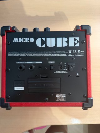 Amplificador Roland Micro Cube Rojo