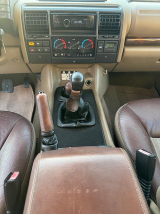 Land Rover Discovery 4.0 V8 MANUAL 2000