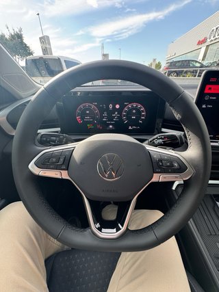 Volkswagen T-Roc 2025 por 375€/mes