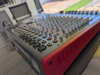 Console di mix Allen & Heath ZED 12 FX