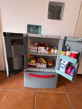 Nevera infantil con accesorios