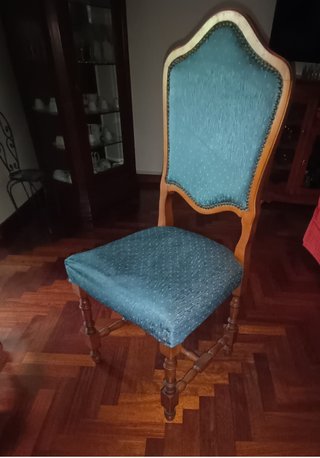 Tavolo rotondo con 6 sedie