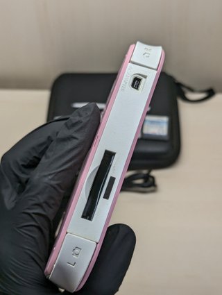 Nintendo 2DS Rosa con Custodia e Stylus