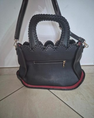 Borsa a mano con decorazioni