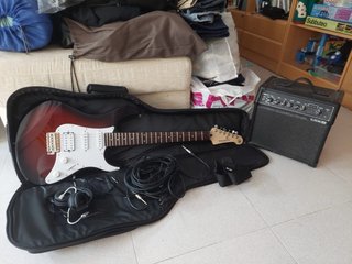 Yamaha Pacifica 112j + amli Line 6/ Spider V 20 Mk