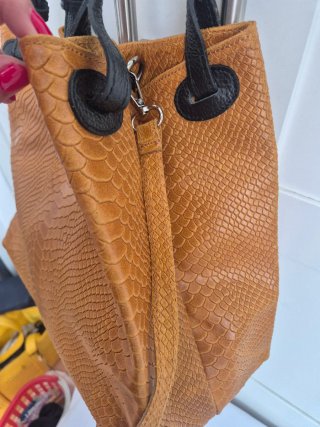 Bolso Piel Italiana Mostaza y Negro