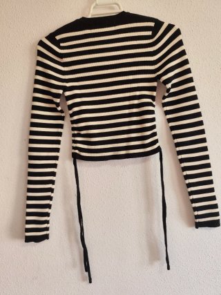 Camiseta de chica talla XS de Bershka.