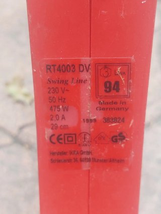 Desbrozadora eléctrica roja