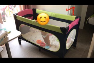 Cuna de viaje plegable