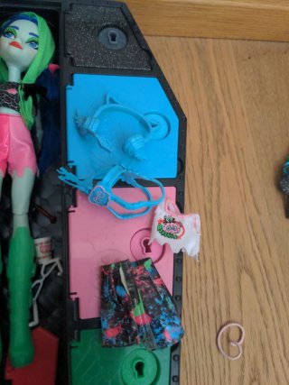 Monster High Ghoulia Yelps Ataúd