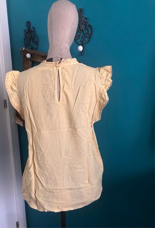 Blusa amarilla manga corta