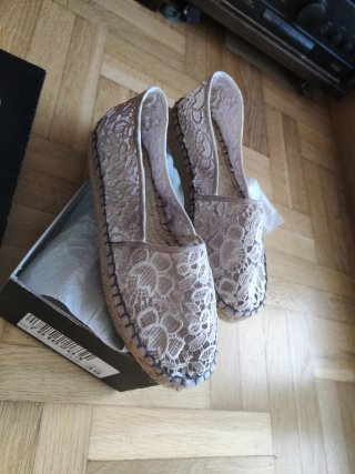 Alpargatas Beige y Marrón