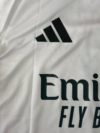 Camiseta Real Madrid 26-27 Talla L