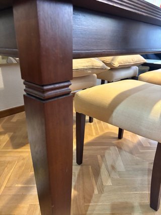 Tavolo da pranzo in vetro e legno