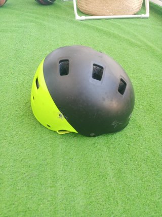 Casco Bici Negro y Amarillo