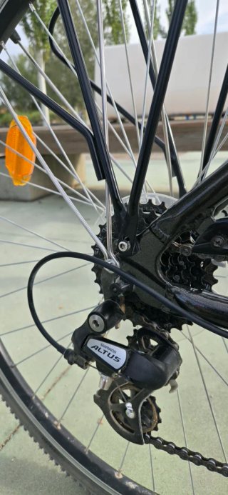 Bicicleta Negra con Portaequipajes